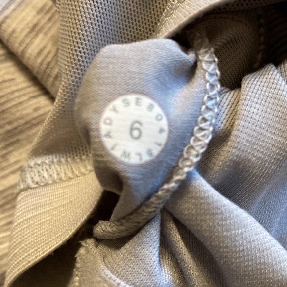 Lululemon Power Y tank top size 6 - Picture 5 of 6